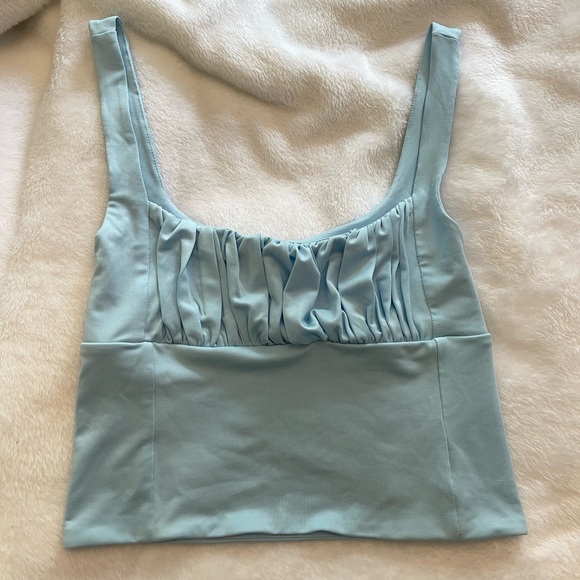Light blue cropped tank - Picture 1 of 3